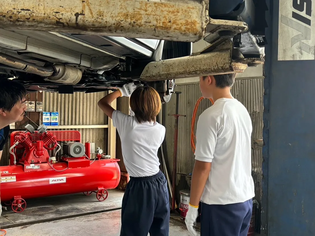 小学生の職場体験を受け入れました！愛知県一宮市の車検なら松田...